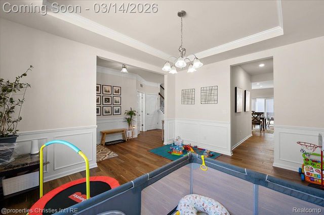 49499 Hummel Drive, Macomb Township, MI 48044