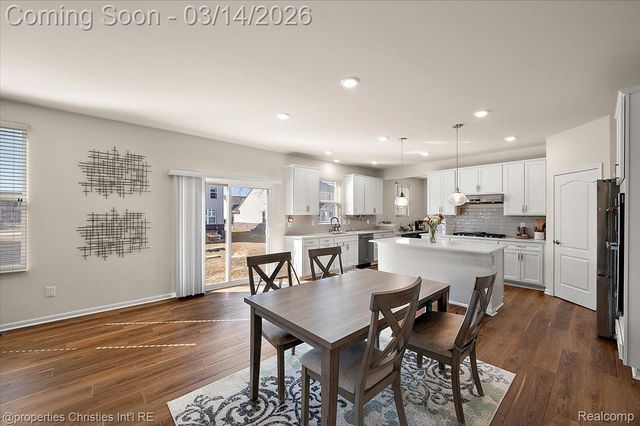 49499 Hummel Drive, Macomb Township, MI 48044