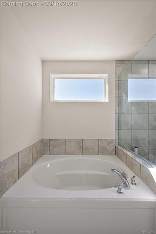 49499 Hummel Drive, Macomb Township, MI 48044