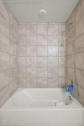 49499 Hummel Drive, Macomb Township, MI 48044