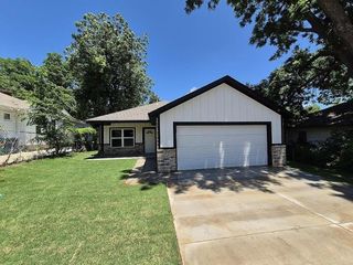 1529 NE EUCLID Street, Oklahoma City, OK 73117