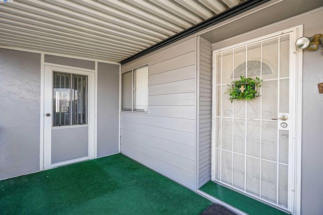 29050 S WESTMINSTER, Hayward, CA 94544