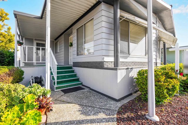 29050 S WESTMINSTER, Hayward, CA 94544