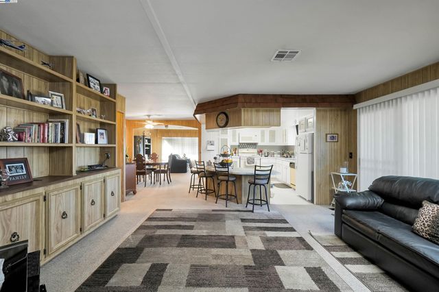 29050 S WESTMINSTER, Hayward, CA 94544