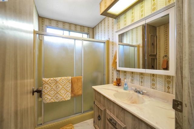 29050 S WESTMINSTER, Hayward, CA 94544