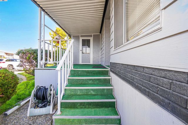 29050 S WESTMINSTER, Hayward, CA 94544