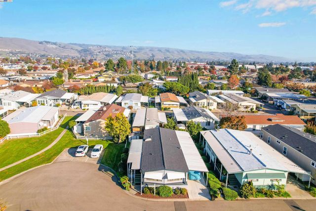 29050 S WESTMINSTER, Hayward, CA 94544