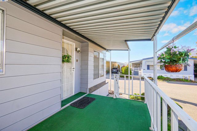 29050 S WESTMINSTER, Hayward, CA 94544