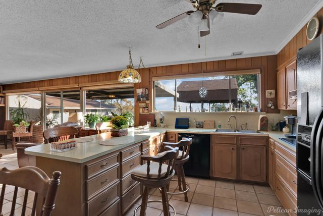 7206 S Lakeshore Drive, Shreveport, LA 71119