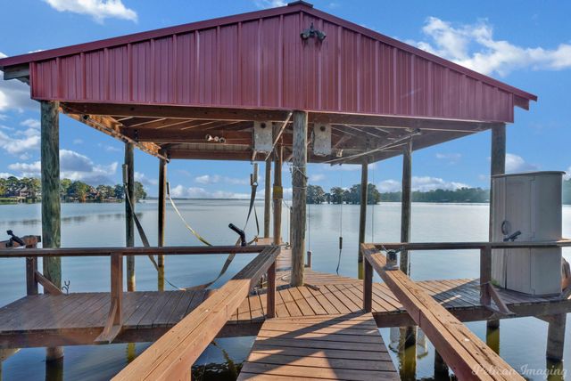 7206 S Lakeshore Drive, Shreveport, LA 71119