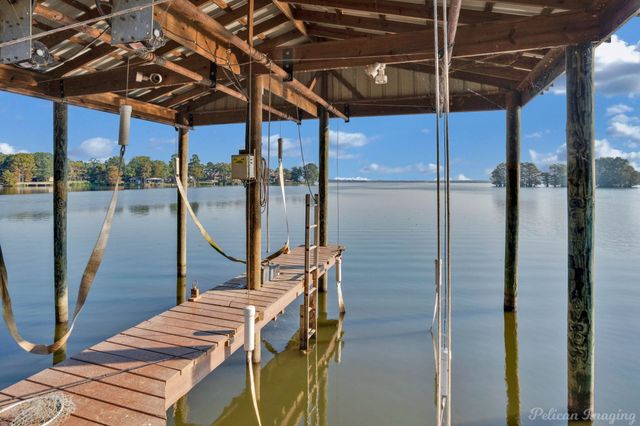 7206 S Lakeshore Drive, Shreveport, LA 71119