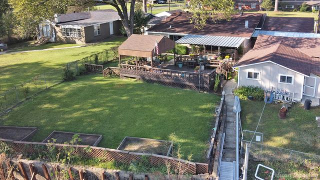 7206 S Lakeshore Drive, Shreveport, LA 71119