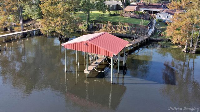 7206 S Lakeshore Drive, Shreveport, LA 71119