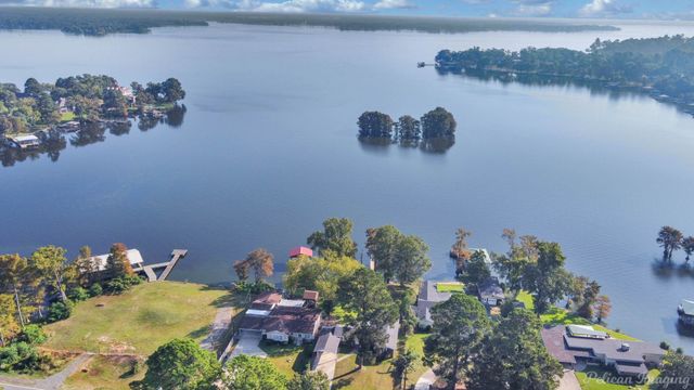 7206 S Lakeshore Drive, Shreveport, LA 71119