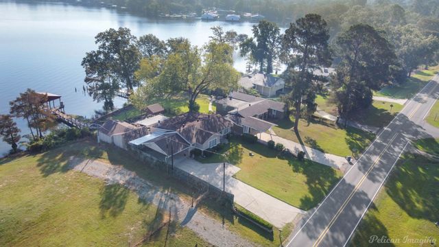 7206 S Lakeshore Drive, Shreveport, LA 71119