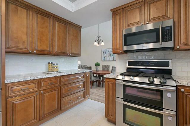 1684 Charlie Horse Way, Oceanside, CA 92057