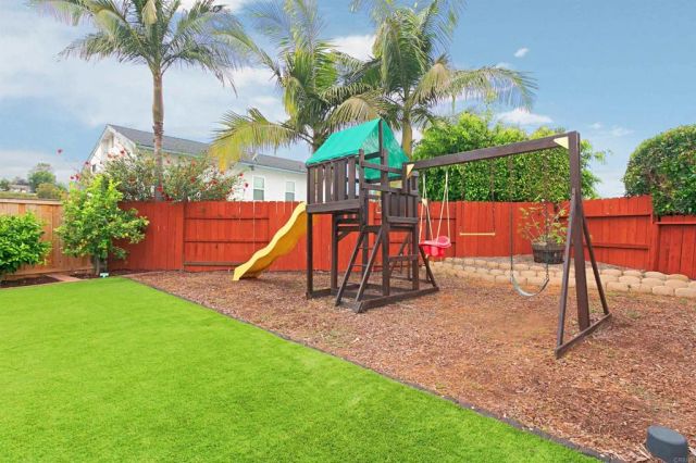 1684 Charlie Horse Way, Oceanside, CA 92057