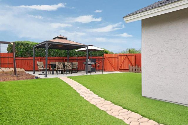 1684 Charlie Horse Way, Oceanside, CA 92057