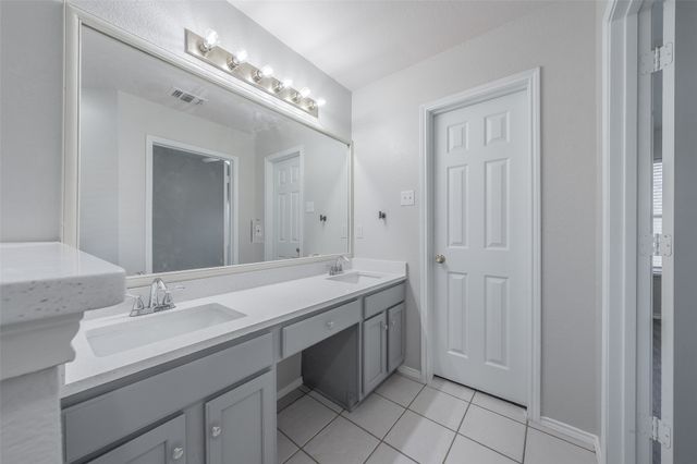 602 Joy Lane, Mansfield, TX 76063