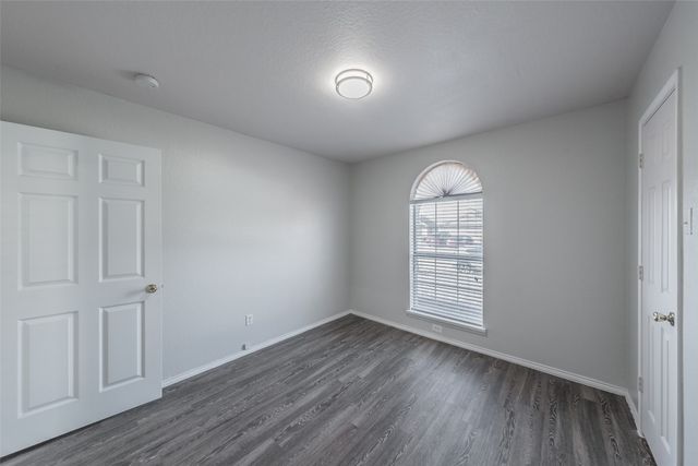 602 Joy Lane, Mansfield, TX 76063