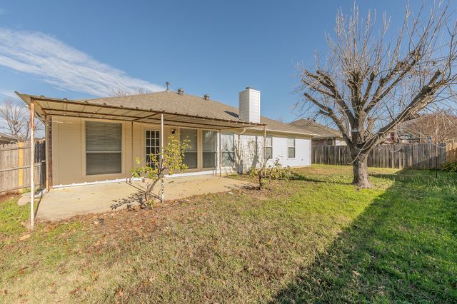 602 Joy Lane, Mansfield, TX 76063