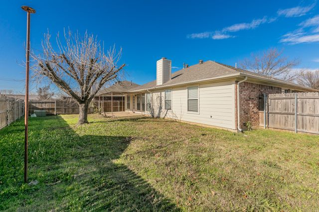 602 Joy Lane, Mansfield, TX 76063