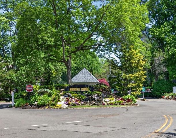 88 Hidden Ridge Drive, Syosset, NY 11791