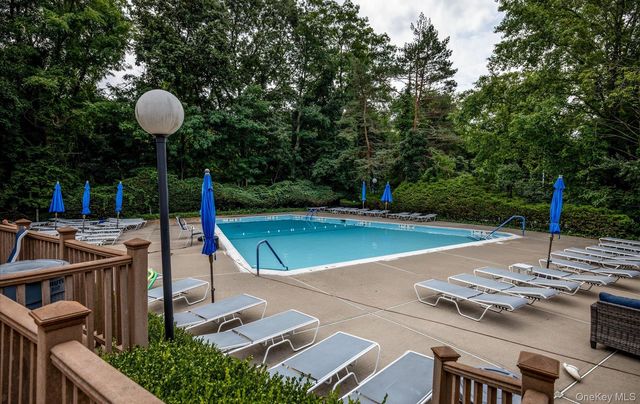 88 Hidden Ridge Drive, Syosset, NY 11791