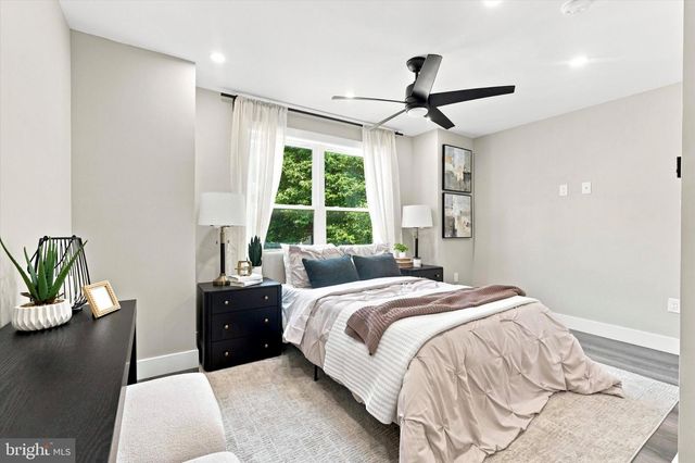 2727 E THOMPSON ST, Philadelphia, PA 19134