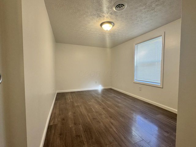 1206 Eureka Boulevard, Columbus, OH 43223