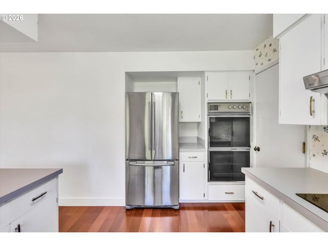 785 Sw 84TH Ave, Portland, OR 97225