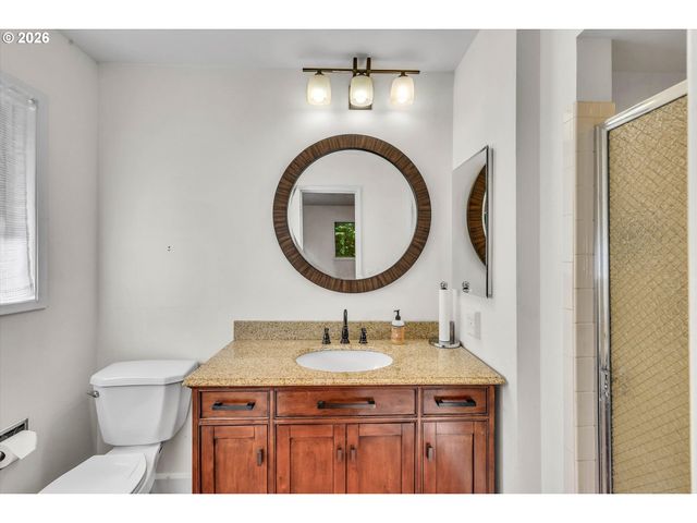785 Sw 84TH Ave, Portland, OR 97225