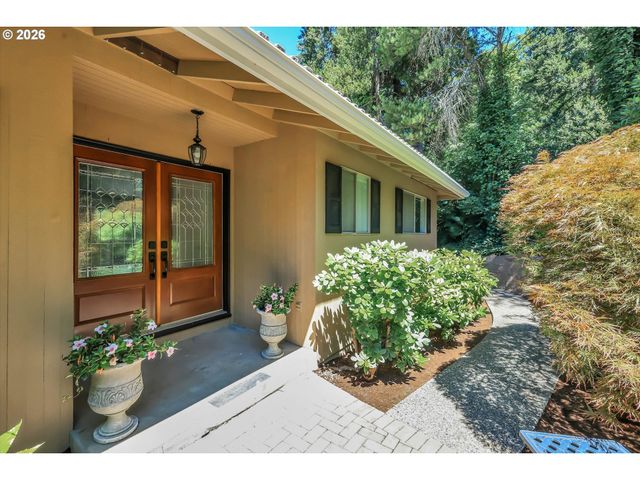 785 Sw 84TH Ave, Portland, OR 97225