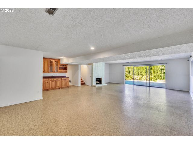 785 Sw 84TH Ave, Portland, OR 97225