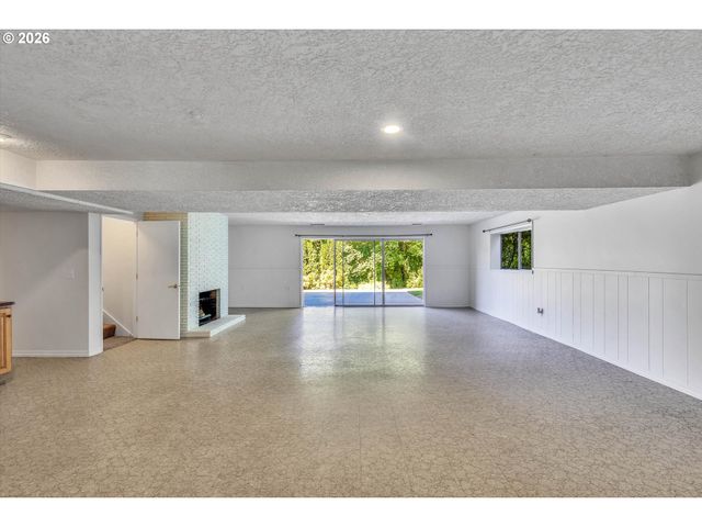 785 Sw 84TH Ave, Portland, OR 97225