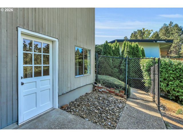 785 Sw 84TH Ave, Portland, OR 97225