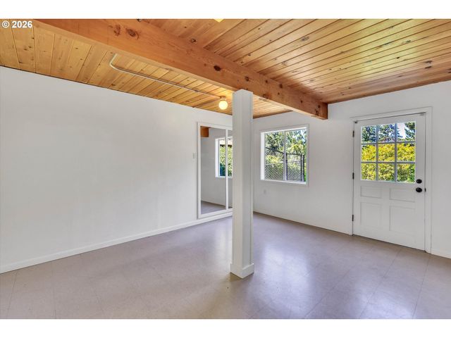 785 Sw 84TH Ave, Portland, OR 97225