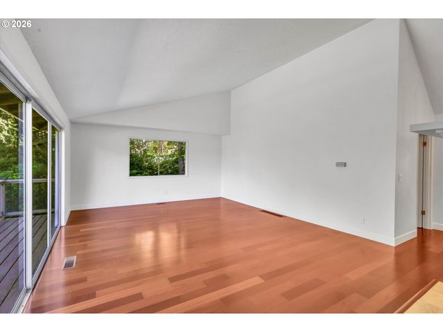 785 Sw 84TH Ave, Portland, OR 97225