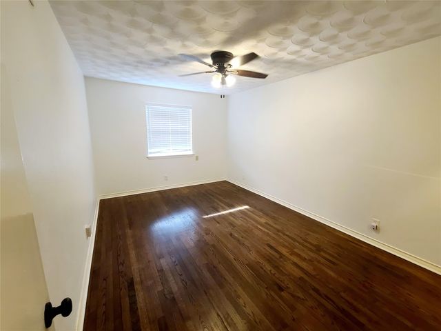 11040 Wyatt Street, Dallas, TX 75218