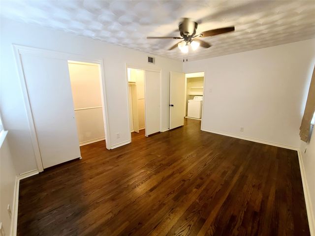 11040 Wyatt Street, Dallas, TX 75218