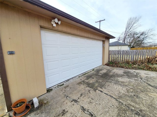 11040 Wyatt Street, Dallas, TX 75218