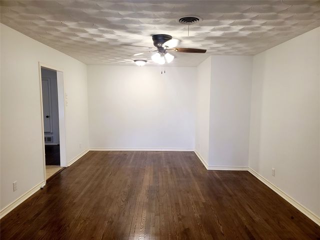 11040 Wyatt Street, Dallas, TX 75218