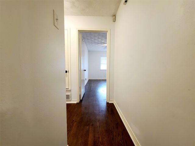 11040 Wyatt Street, Dallas, TX 75218