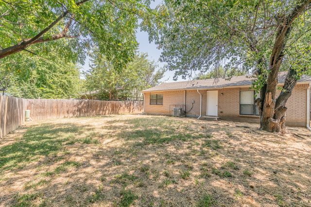 2817 Eddie Place, Fort Worth, TX 76140