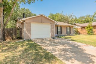 2817 Eddie Place, Fort Worth, TX 76140