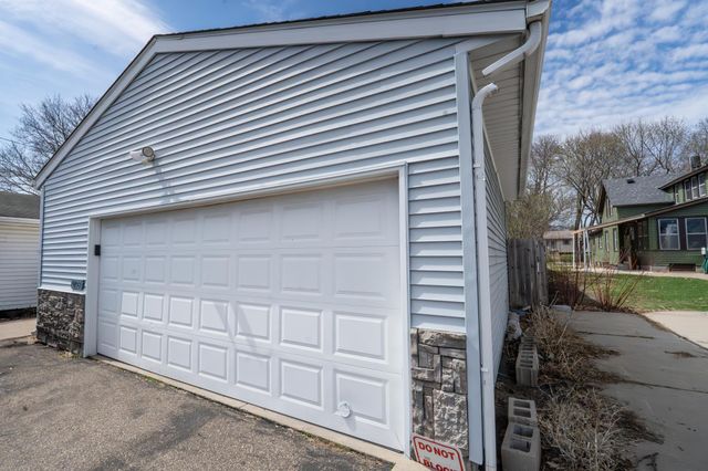 1028 Livingston Avenue, West Saint Paul, MN 55118