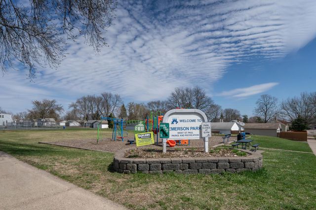 1028 Livingston Avenue, West Saint Paul, MN 55118