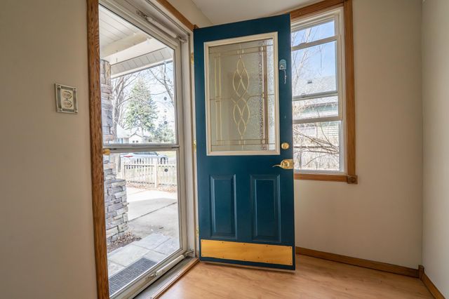 1028 Livingston Avenue, West Saint Paul, MN 55118