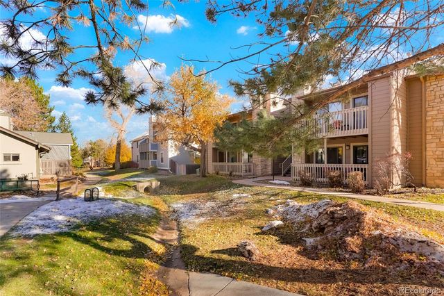 10273 E Peakview Avenue D202, Englewood, CO 80111