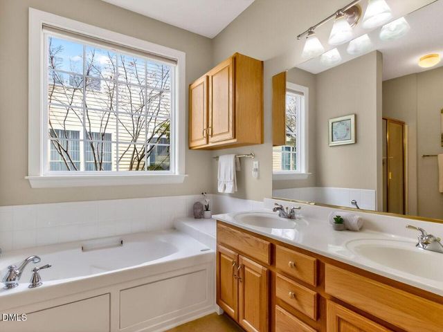 408 Knotts Valley Lane, Cary, NC 27519